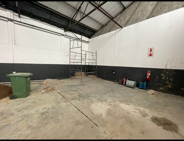 300M² WAREHOUSE TO LET IN SEBENZA